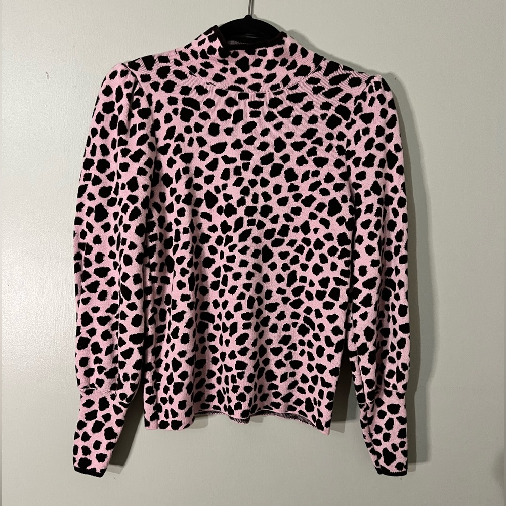 EUC Ann Taylor Sweater Size Small